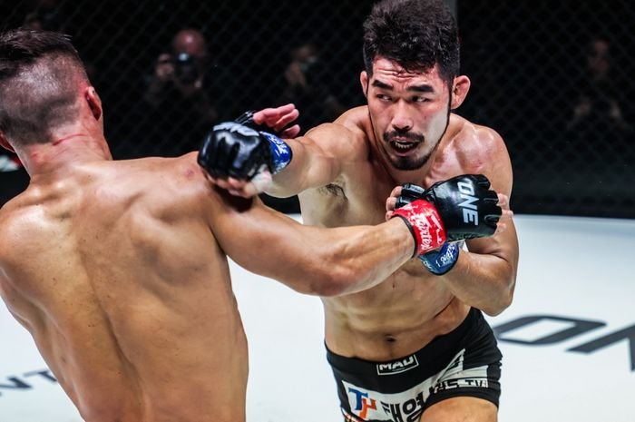 ONE Fight Night 23 – Ok Rae Yoon Incar Kemenangan KO atas Pegulat Dagestan Tak Terkalahkan