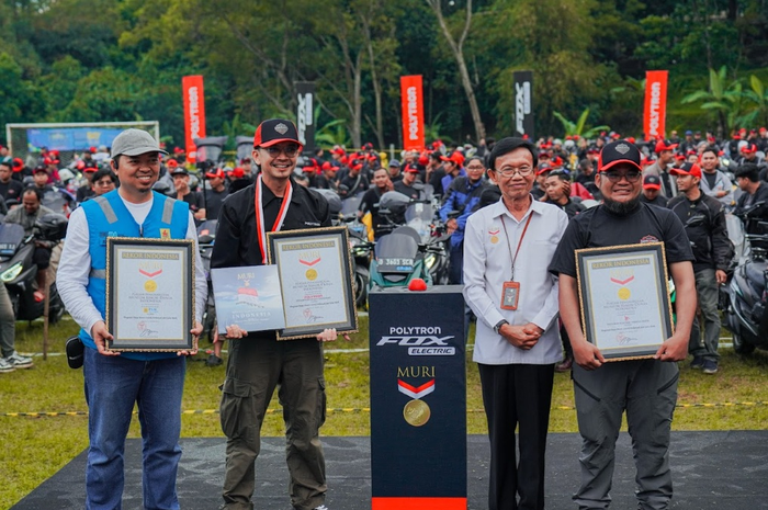 Komunitas Motor Listrik Polytron (PEVR) Pecahkan Rekor MURI Pengisian Daya Motor Listrik Terbanyak